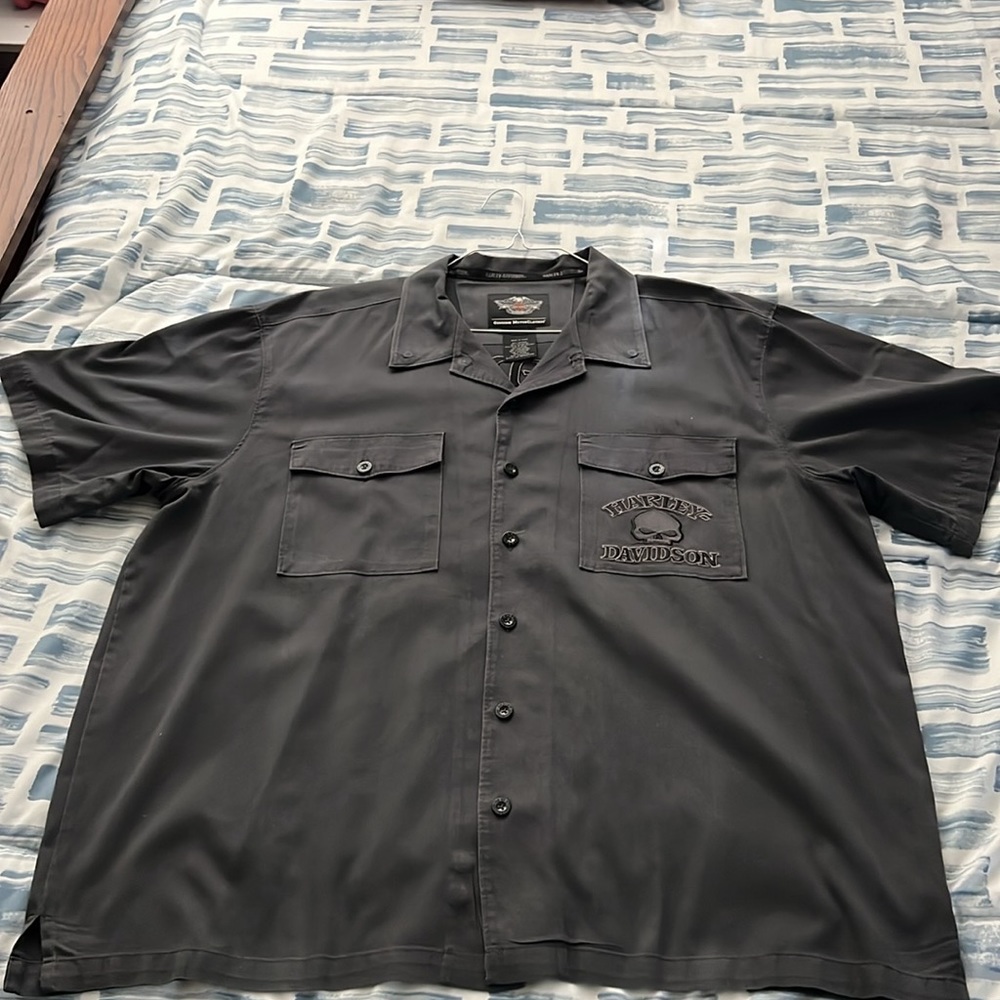 4 Harley Davidson button up shirts! - Picture 3 of 11